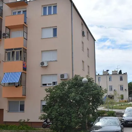 Apartment Ljudevita Posavskog 13 *